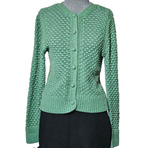 LL Bean Wool and Angora Blend Chunky Knit Sweater Size Small - Picture 1 of 3